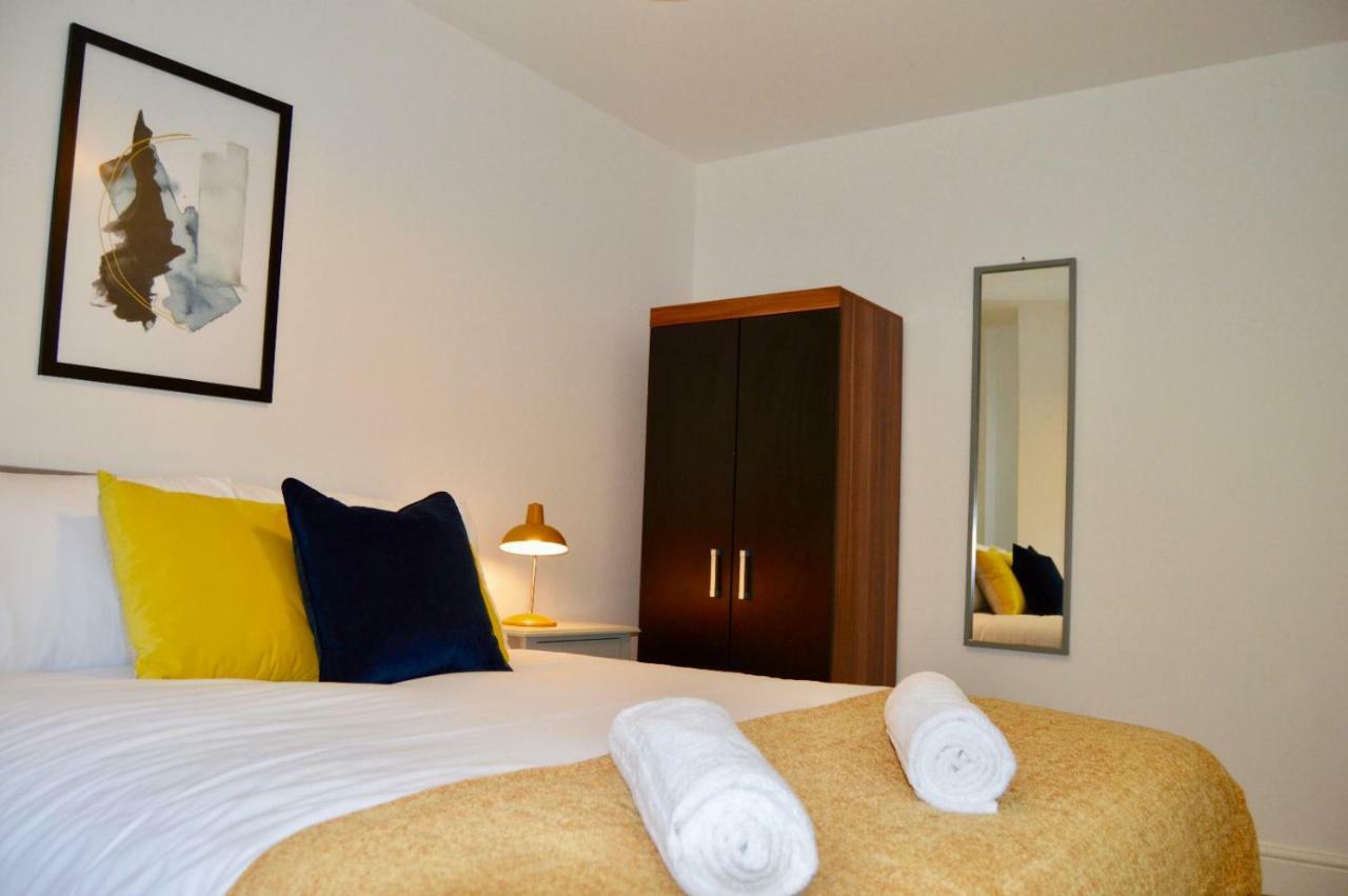 Qh31 - City Centre Location With 2 Double Bedrooms Sleeping Up To 4 People - Spacious Work Or Leisure Apartment Sheffield Zewnętrze zdjęcie