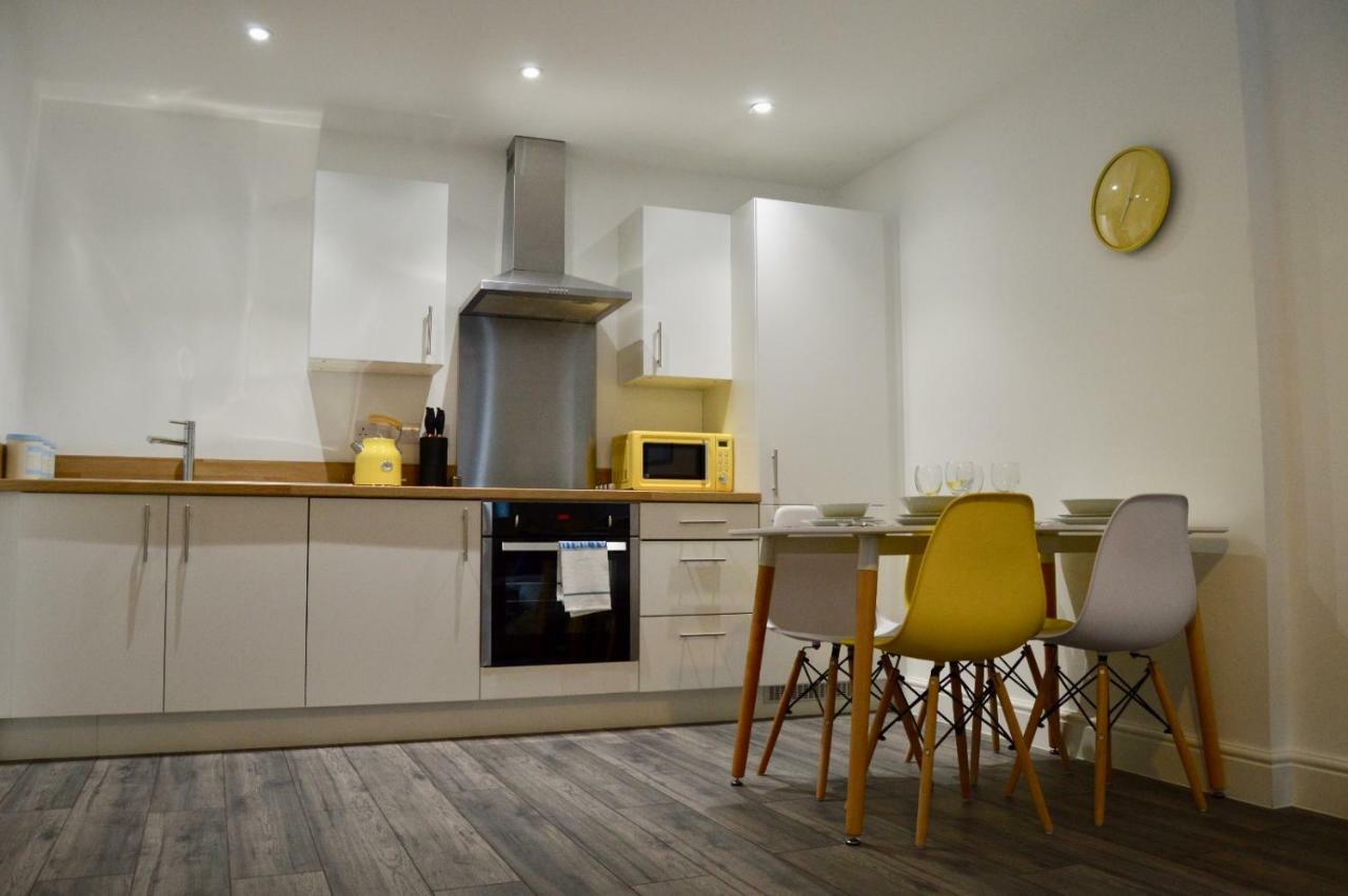 Qh31 - City Centre Location With 2 Double Bedrooms Sleeping Up To 4 People - Spacious Work Or Leisure Apartment Sheffield Zewnętrze zdjęcie