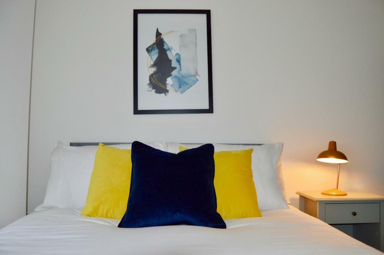 Qh31 - City Centre Location With 2 Double Bedrooms Sleeping Up To 4 People - Spacious Work Or Leisure Apartment Sheffield Zewnętrze zdjęcie