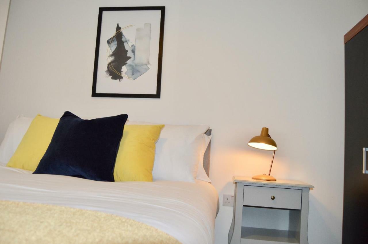 Qh31 - City Centre Location With 2 Double Bedrooms Sleeping Up To 4 People - Spacious Work Or Leisure Apartment Sheffield Zewnętrze zdjęcie